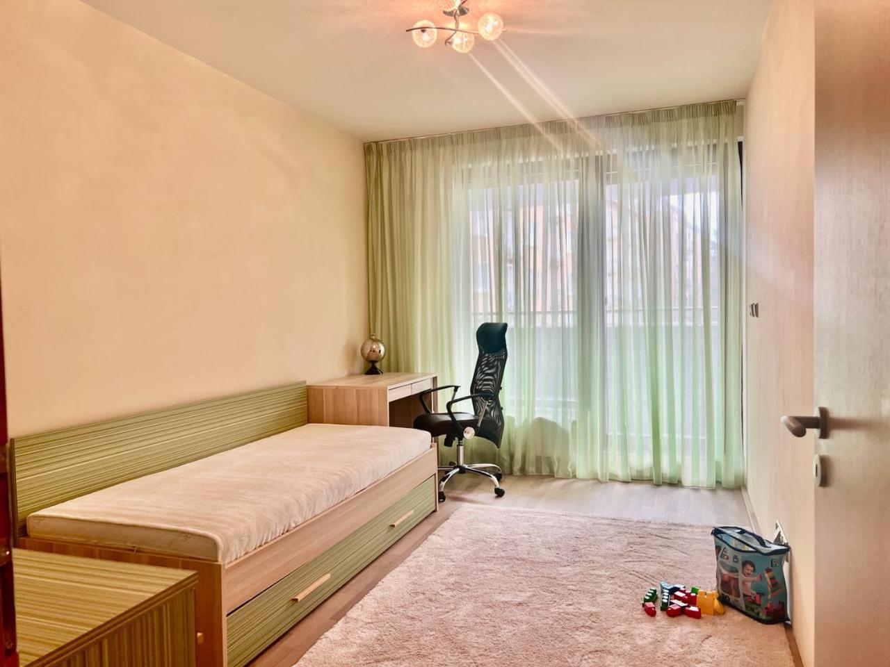 Luxury Apartment In Prague And Free Parking Exterior photo
